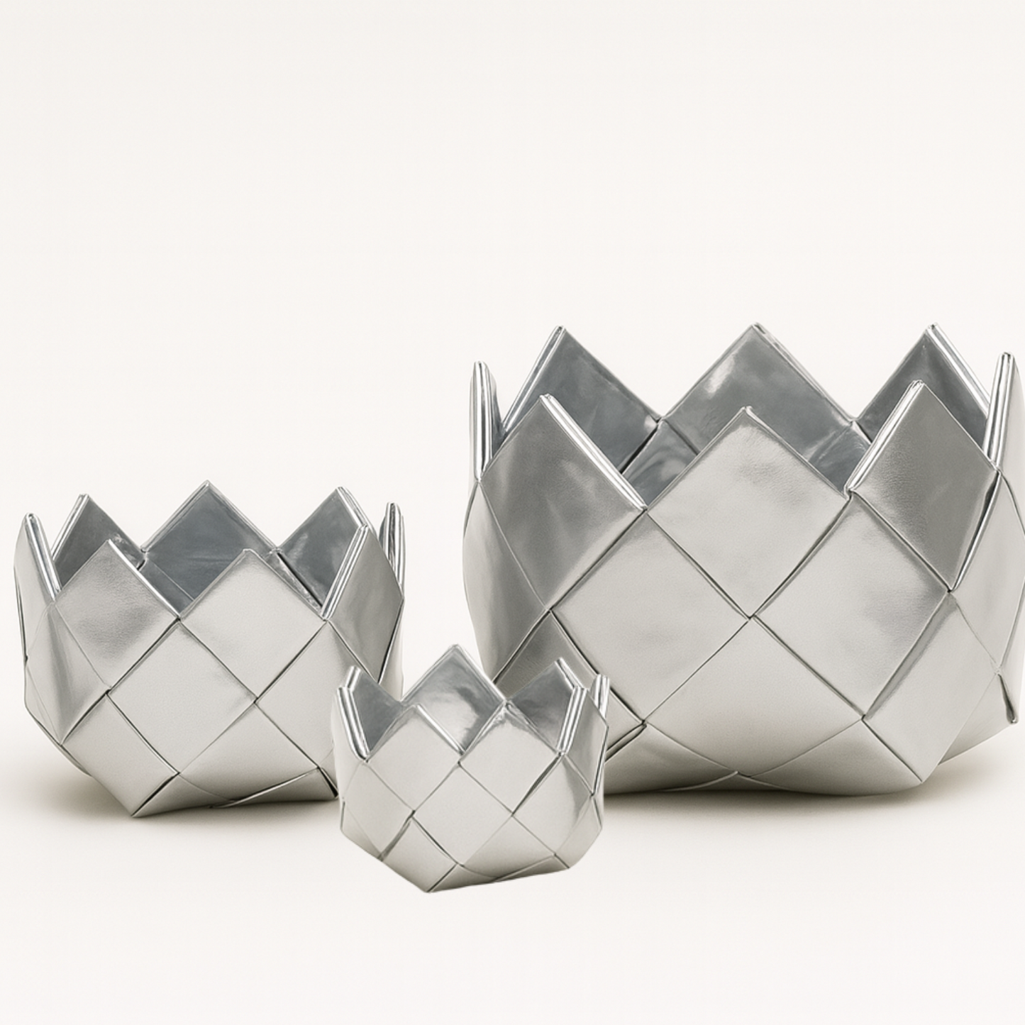 STAPLE BASKET
